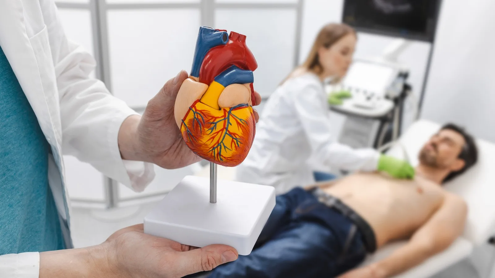 Evaluación de dolor o presión en el pecho (puede sentirse como opresión o ardor) en Querétaro